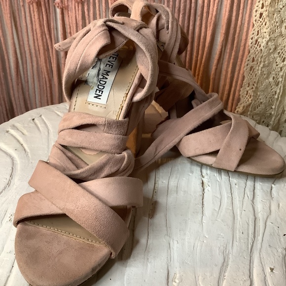 STEVE MADDEN “CHRISTEY” Soft Pink Suede Wrap Open Toe Heels Size 5.5 - Picture 5 of 9